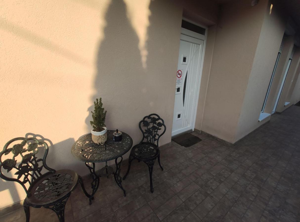 Royal De Lux Apartment Hajduszoboszlo Luaran gambar